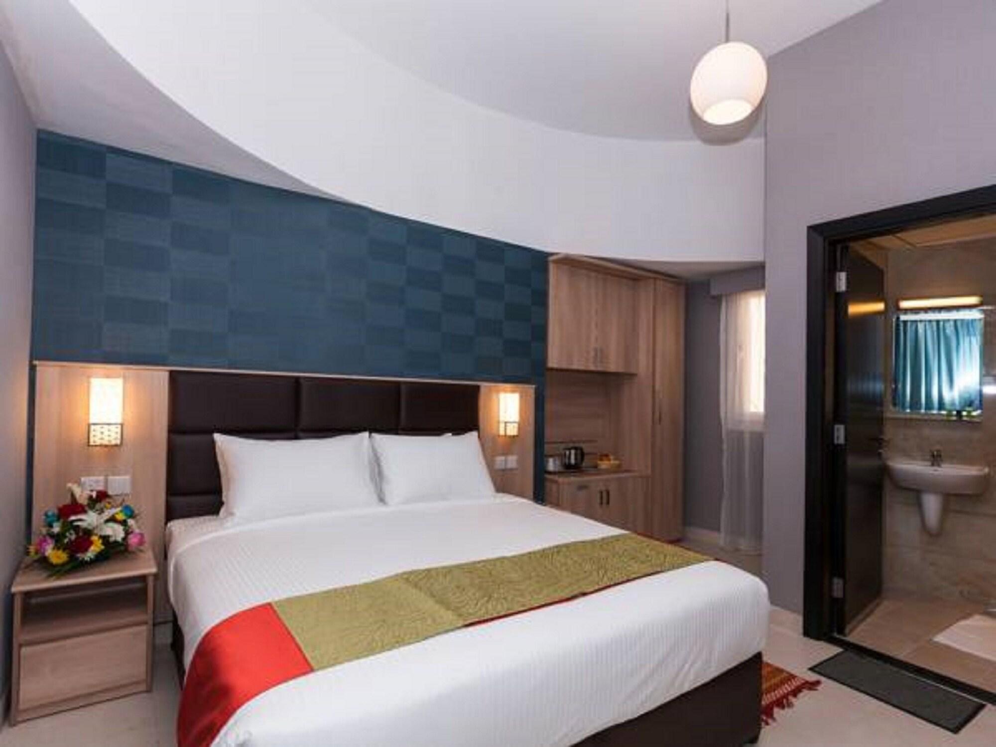 Florida Square Hotel Дубай Екстериор снимка