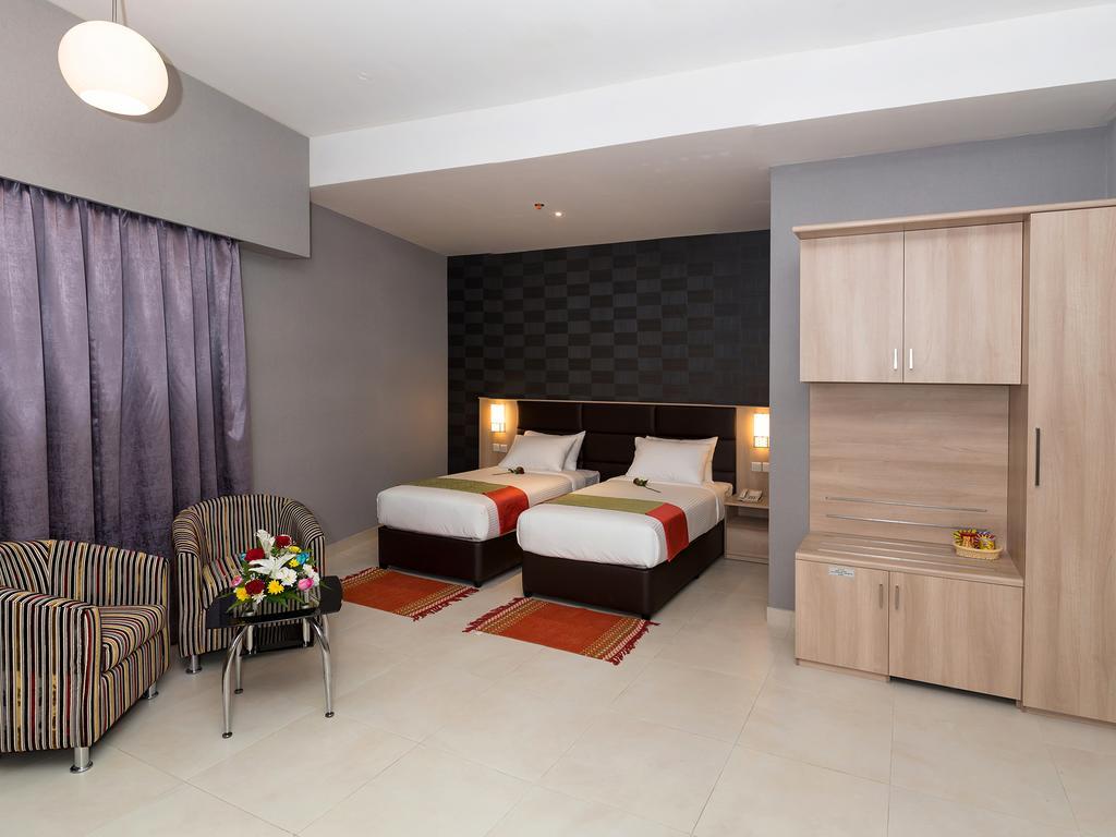 Florida Square Hotel Дубай Стая снимка