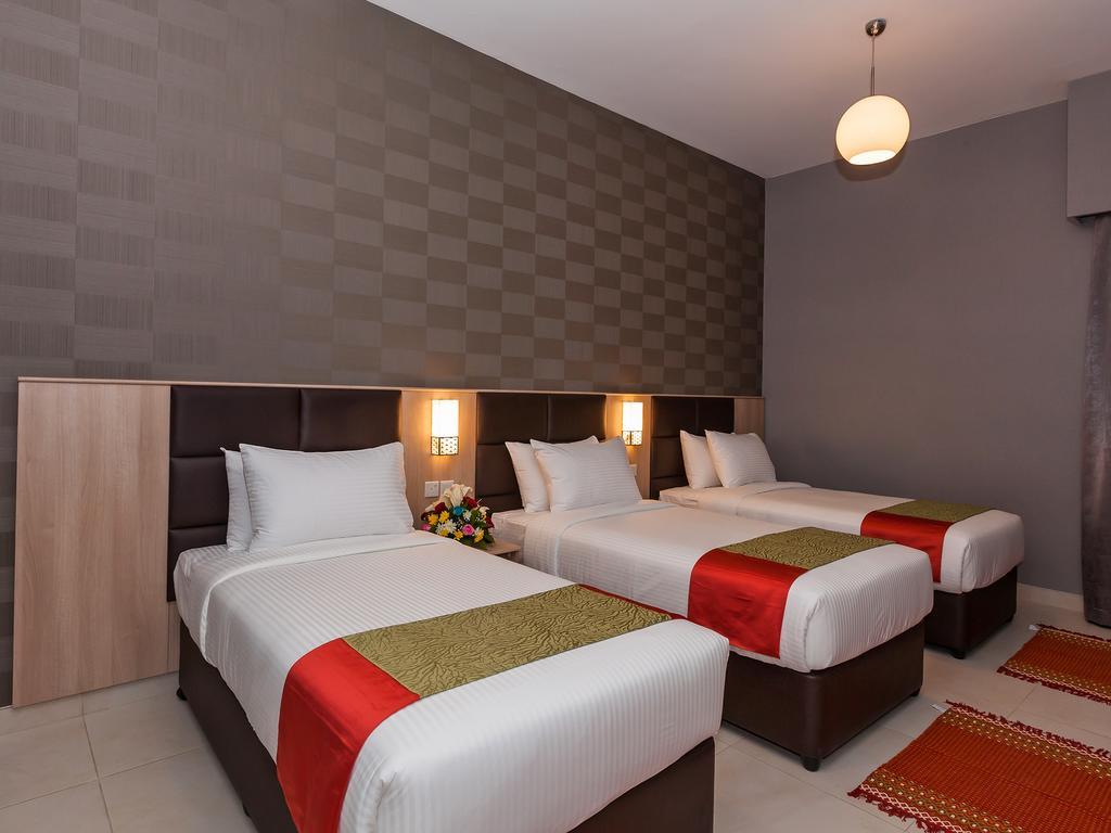 Florida Square Hotel Дубай Стая снимка